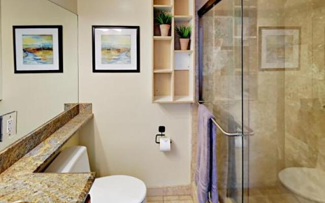 Mission Beach Townhouse by RedAwning