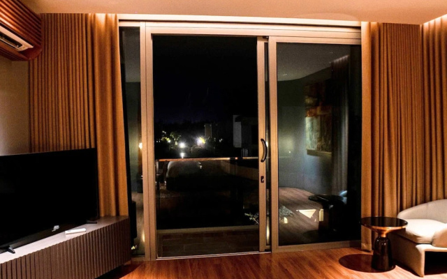 Regal Riverside Villas – Guest Rooms – Da Nang