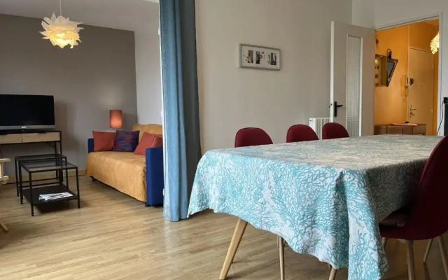 Bel appartement clair à 10mn du port à pied