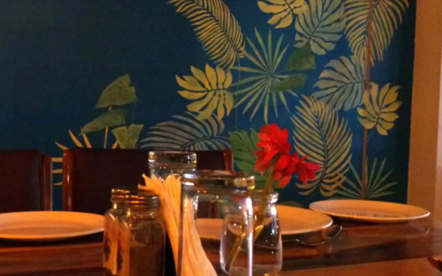 Lakeside Inn Ratanada