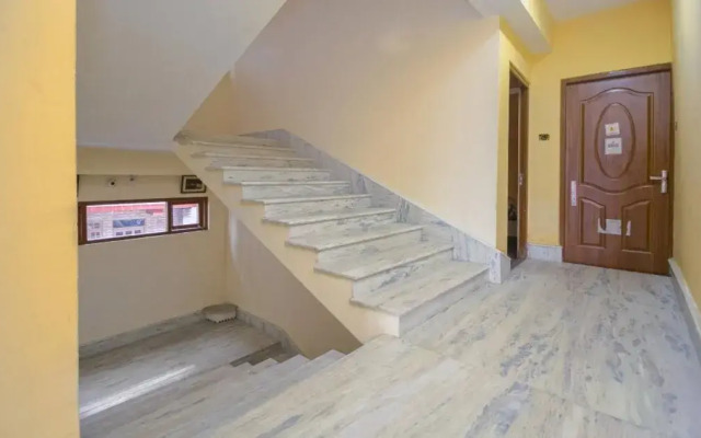 Hotel Red Cherry By OYO Rooms