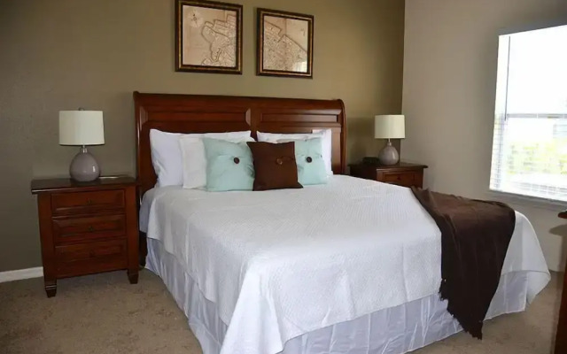 Villa Andrade - Lucaya Village