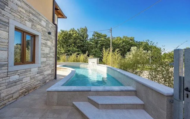 Casa Dika Pool & Lounge