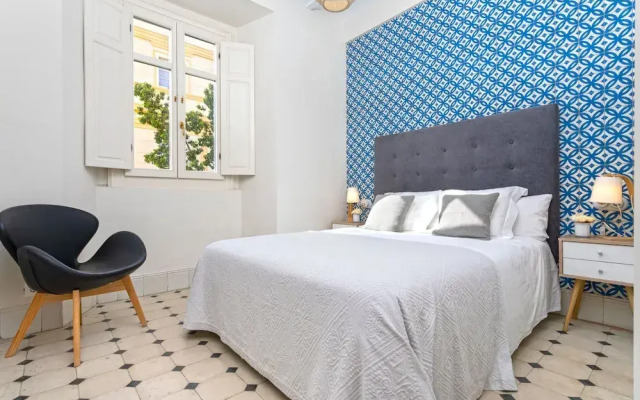amazing apartment in malaga center. cervantes
