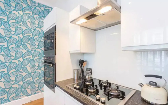 Modern Notting Hill 2 Bedroom Flat