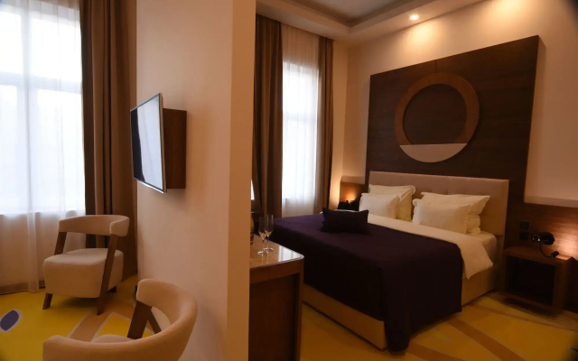 Hotel City Savoy