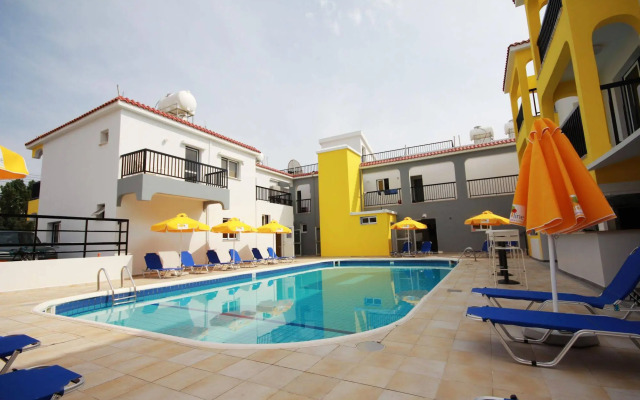 Sea Cleo Napa Hotel & Annex