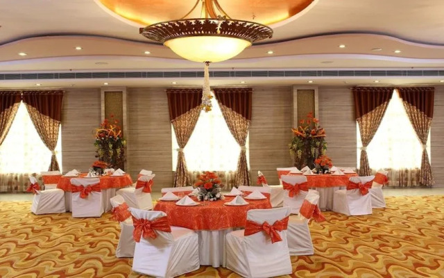 Nidhivan Sarovar Portico