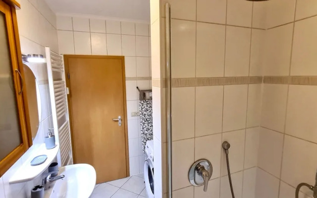 Fully Furnished Modern Condo