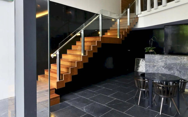 Siamese Ratchakru Residence