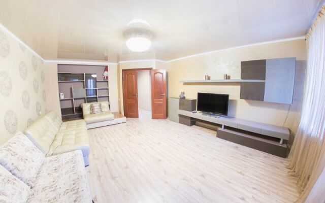 Огни Саратова на ул. Мичурина, 19/27