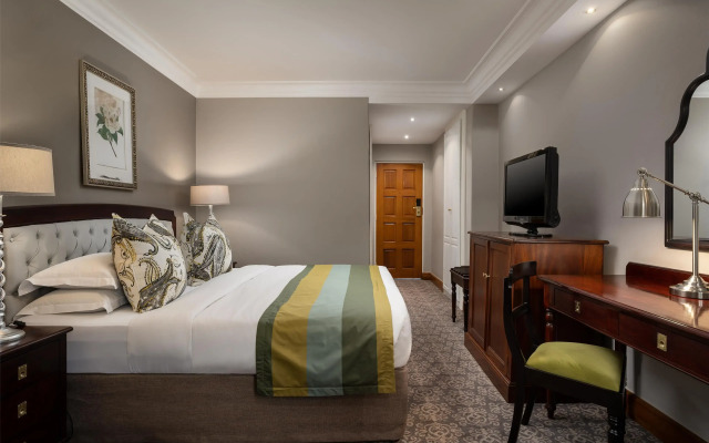 Premier Hotel Falstaff