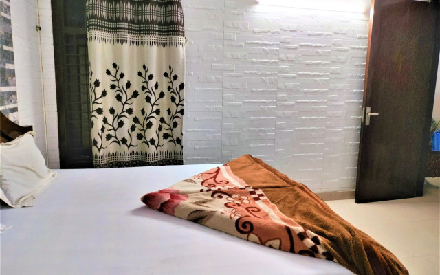 Hotel White Palace Nizamuddin Railway St