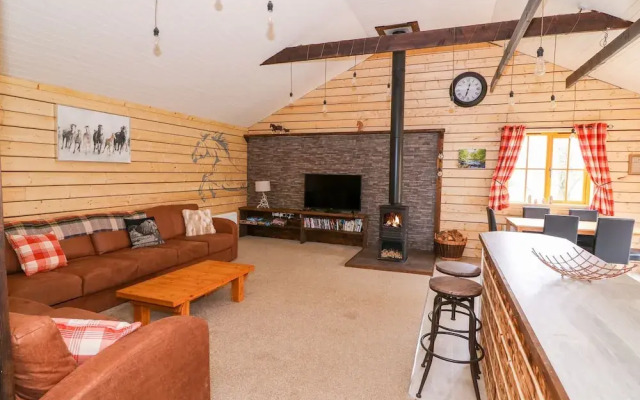 The Paddock, Llanbrynmair