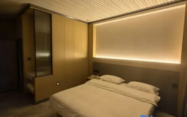 Huidu Hotel