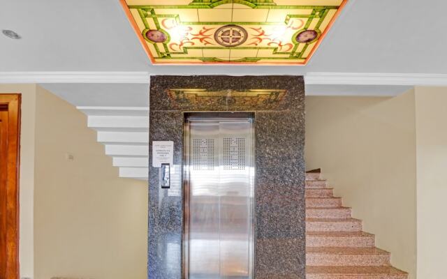 Treebo Surya Yatri Niwas