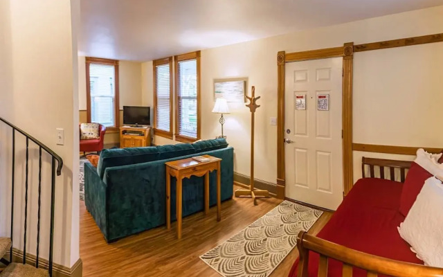 Oak Sherwin House Near OSF