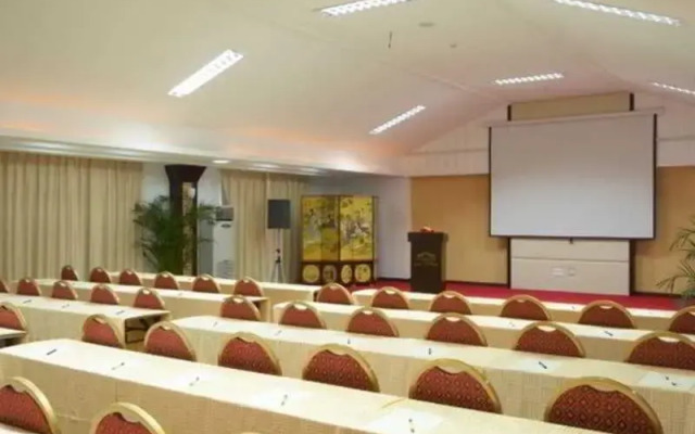 Sovereign Hotel