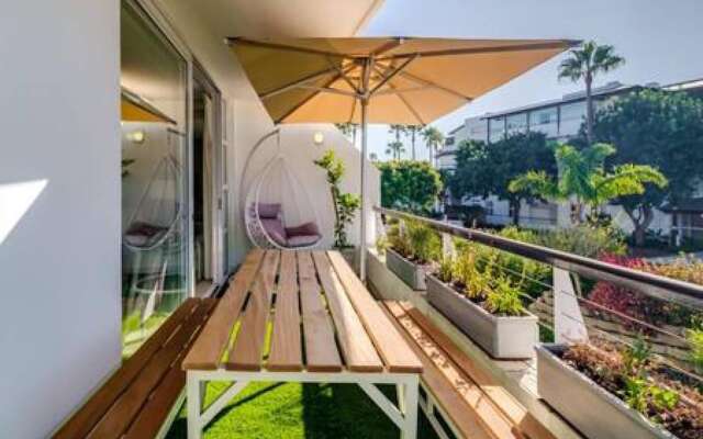 Elegant Apartment at the Waterclub Amani Views