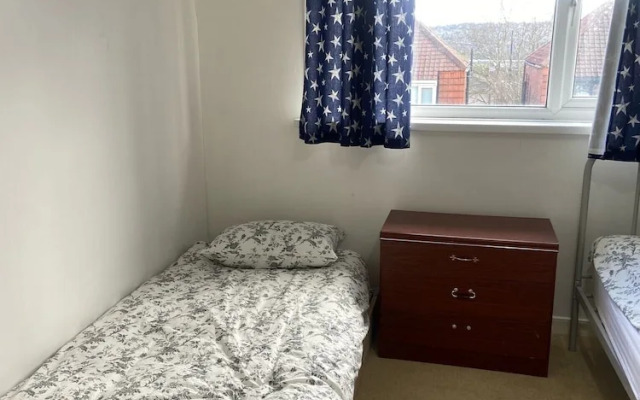 Newcastle Tranquil Terrace Retreat