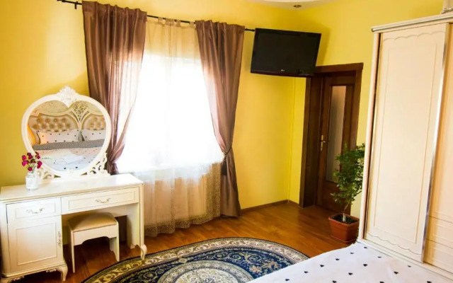 Beautiful Apartments in Villa near Airport