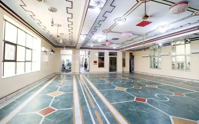 Hotel Shahi Mahal by OYO Rooms