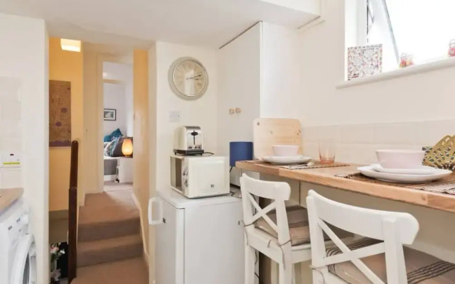 2 Bedroom Riverside Apartment