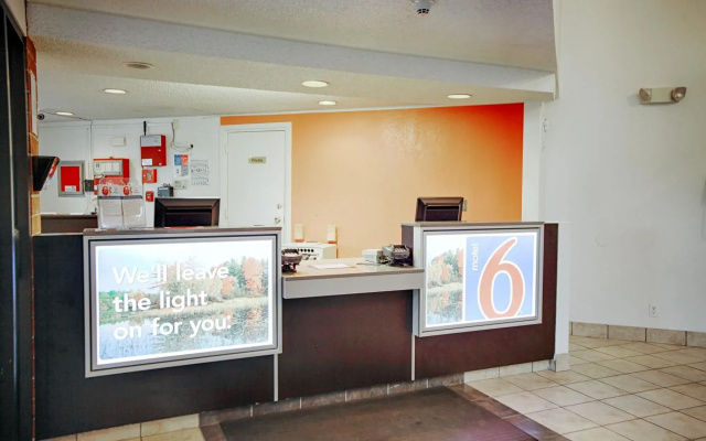 Motel 6 Albany, NY