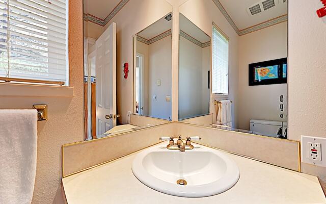 5870 Cloverdale - 4 Br Home