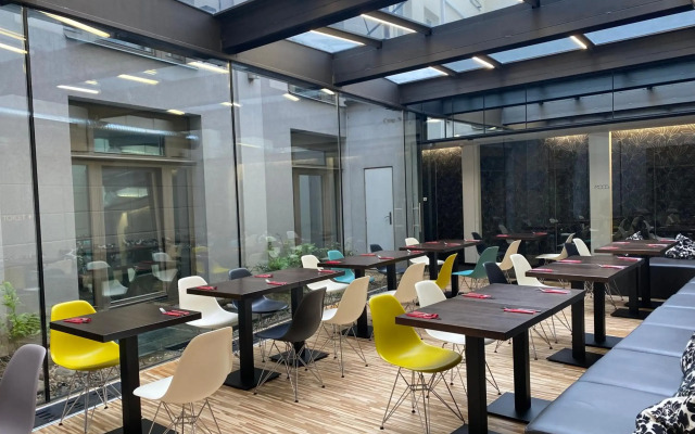 MOODs Boutique Hotel