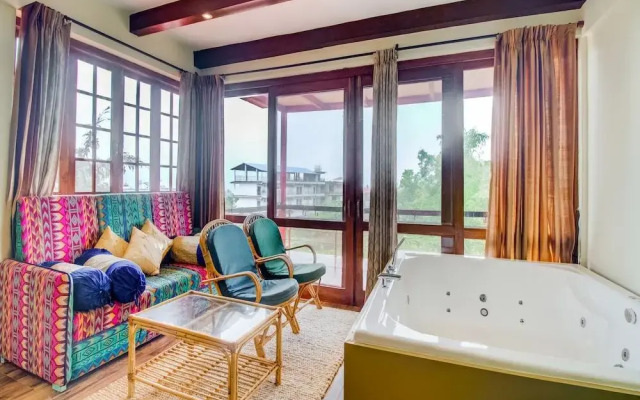 Capital O 37435 La Papa Resort