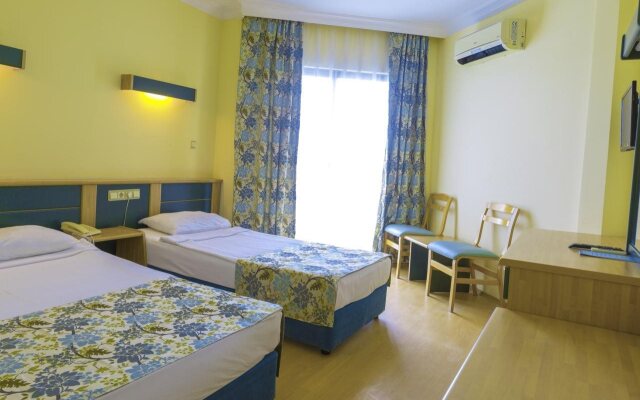 Caretta Relax Hotel