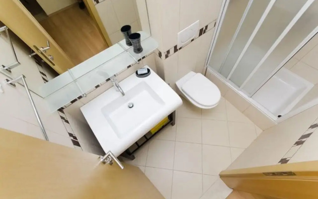 Gianni - Modern & Great Location - A3