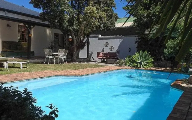 Mossel Bay Backpackers