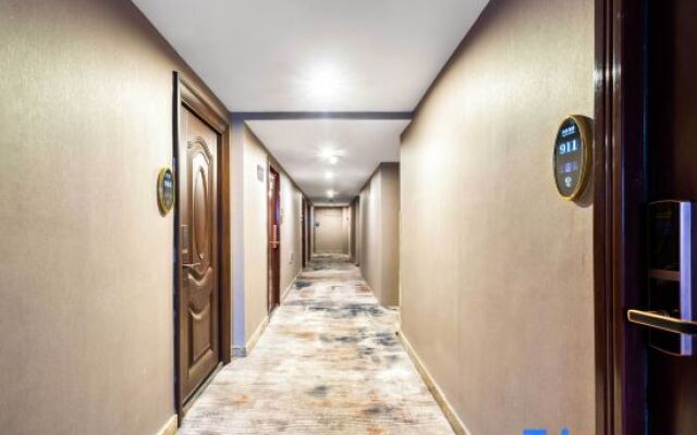 Yueyou Hotel (Taikoo Li Branch on Chunxi Road)