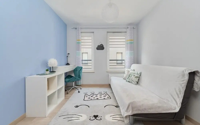 Family Apartment With AC by Renters