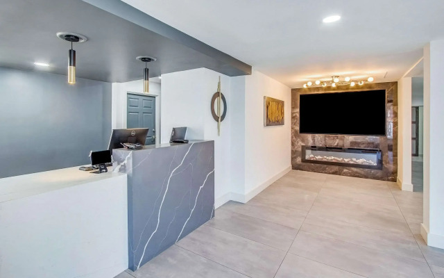 MainStay Suites Columbia Harbison