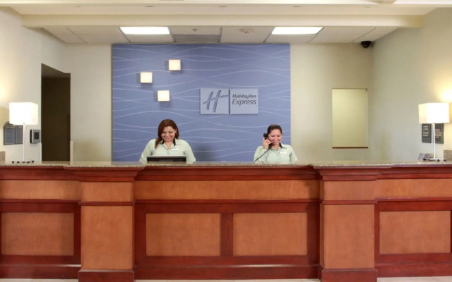 Holiday Inn Express & Suites Monterrey Aeropuerto by IHG