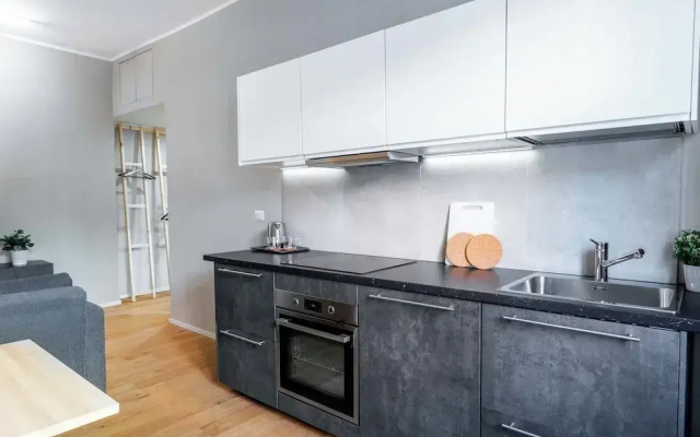 Charming flat with desk