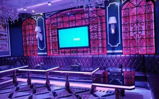 PULLYEAH Hotel