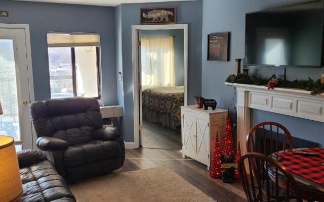 Gatlinburg Chateau Condo 301