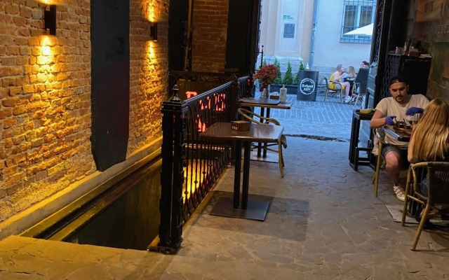 Апартаменти у Львові на вулиці Лесі Українки 19/13