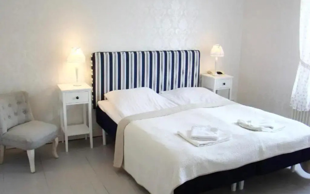 Trollnäs Hotell och Vandrarhem