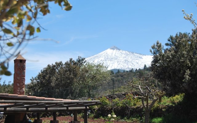 Homelike Volcano Views Eco House