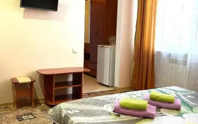 Kamelia na Astrakhanskoy 8