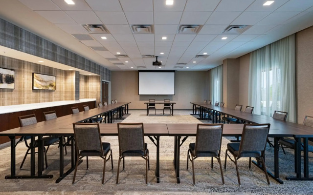 Courtyard by Marriott Dallas Grand Prairie