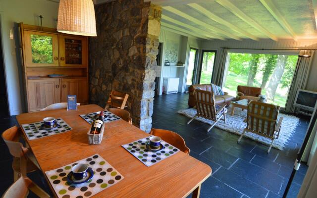 Modern Chalet with Private Tennis Court in Humain