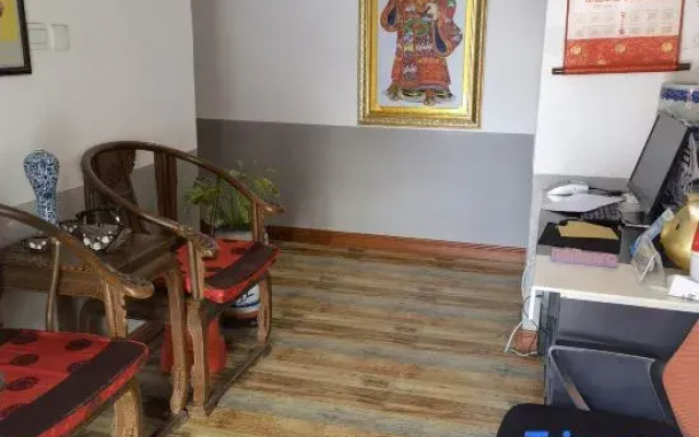 Gongzhuling Riyexing Business Hotel