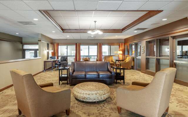 Best Western Plus Steeplegate Inn