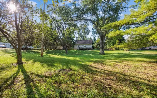 Cozy Home Best Location In Town On 7 Private Acres 2 Bedroom Cottage by Redawning